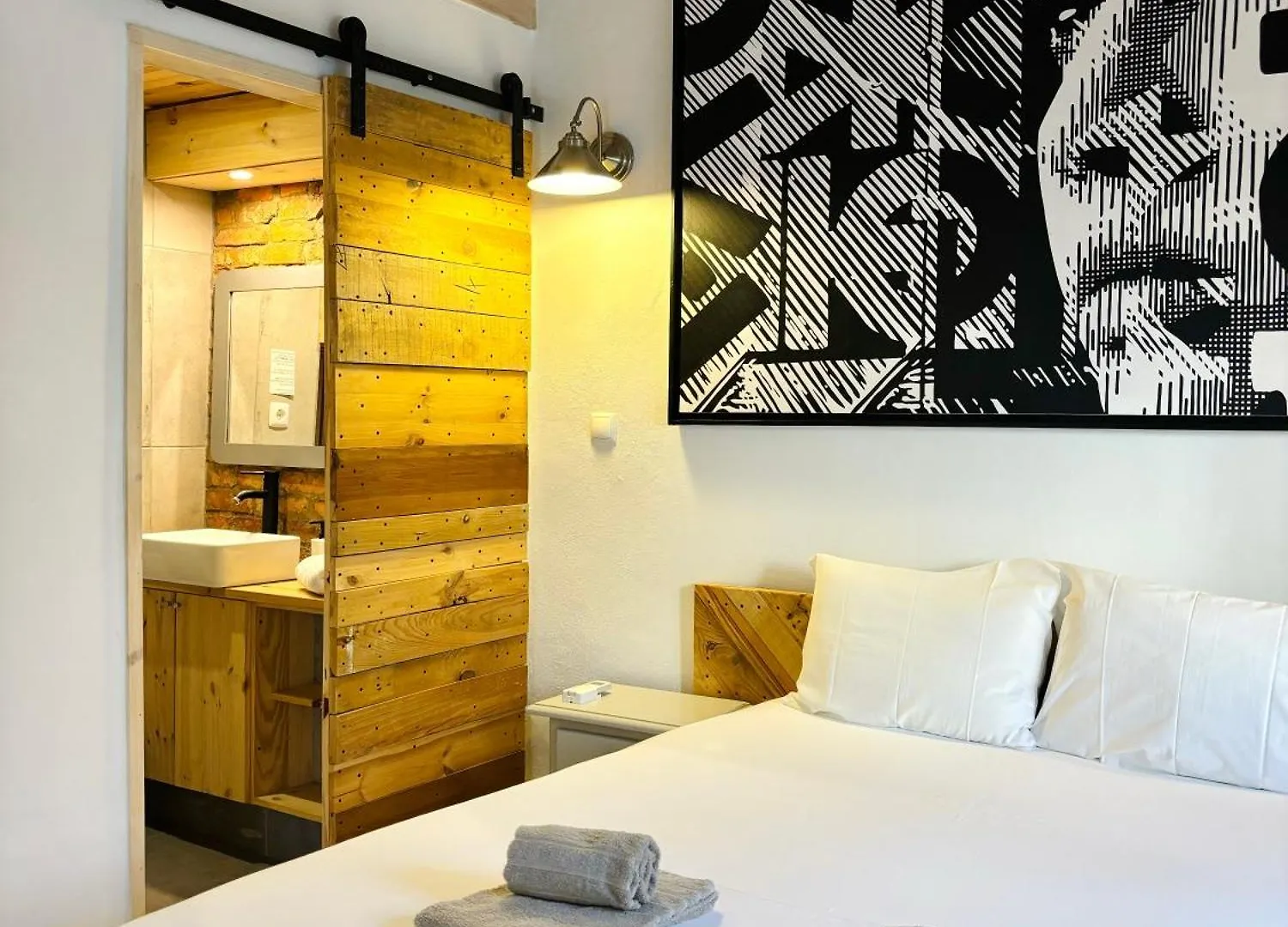Semesterbostad Casa Da Artista - Stylish House With Plunge Pool And Lush Garden Close To Beach Estômbar Portugal