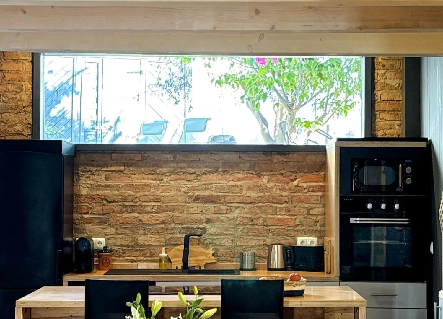 Estômbar Casa Da Artista - Stylish House With Plunge Pool And Lush Garden Close To Beach 0*,  פורטוגל